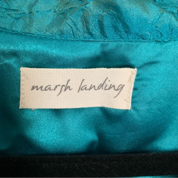Marsh Landing (most likely Large) button front shacket  with bamboo accents - Picture 3 of 4